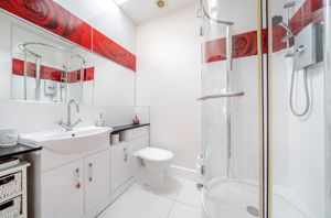 En Suite- click for photo gallery
